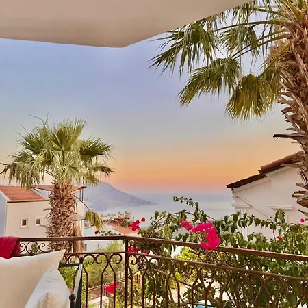 Miramar Villa