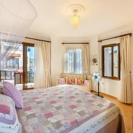 Miramar Villa *